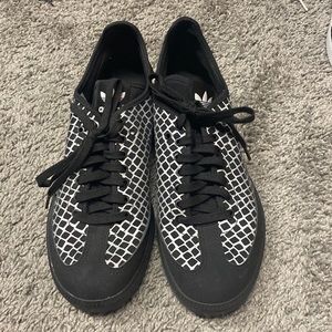 NEW~Adidas Originals SAMBA MC Modern Classic superstar Size 8